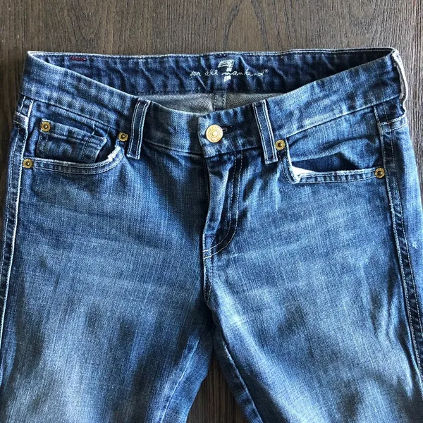 “A” Pocket Flare Jeans. Size 25 - Image 3