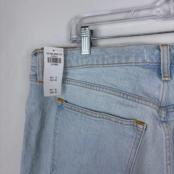 Abercrombie & Fitch Curve Love 90s Straight Ultra High Rise Light Wash‎ Size 34 - Image 8