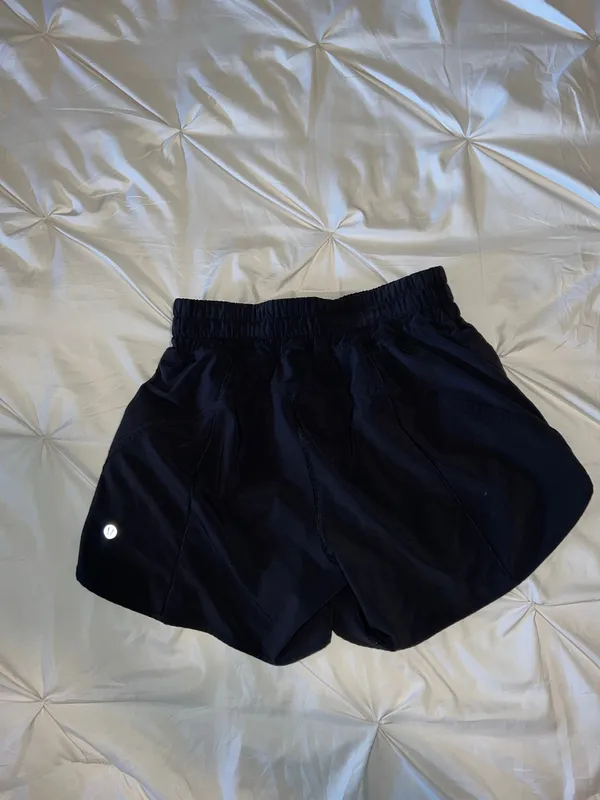 Lululemon Shorts Track That 5" Mid-Rise Black Lined 6 - Image 3