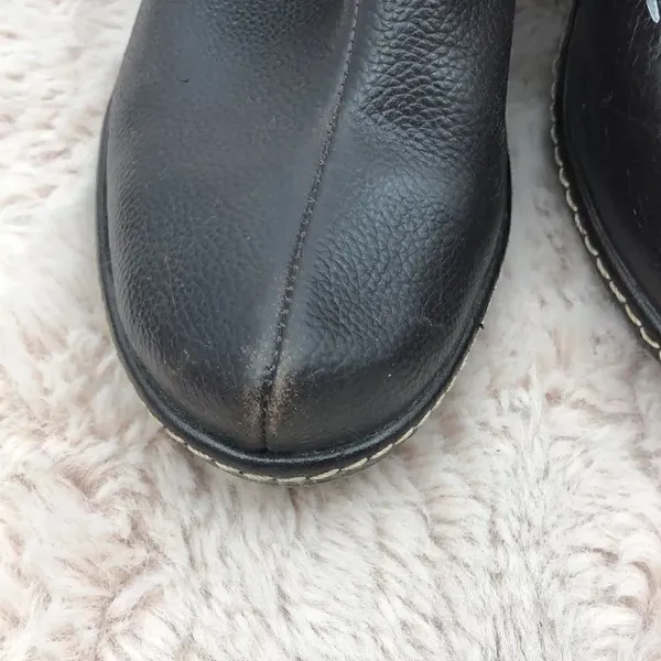 Sofft dark brown leather one buckle 3.5” heel - Image 3