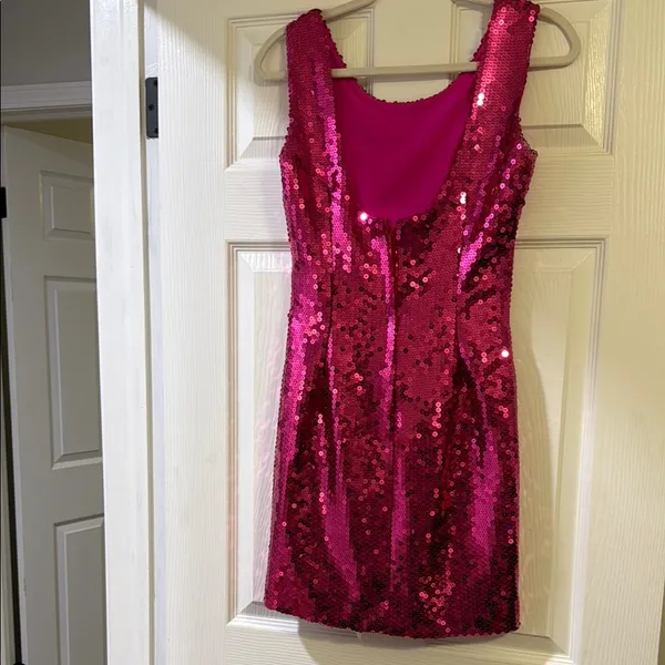 Pink Sequin Sleeveless Dress Size M - Image 3