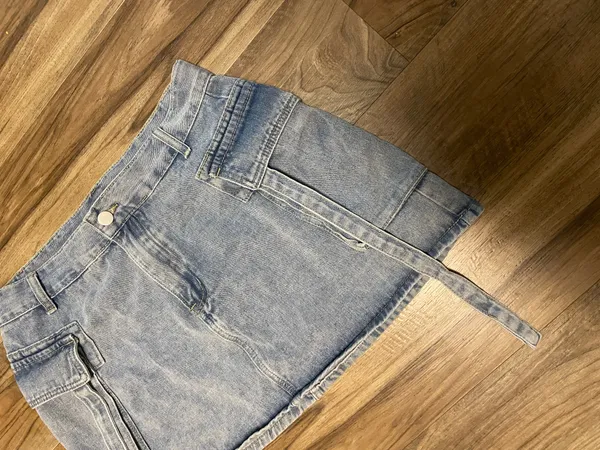 Light Blue Women’s Denim Cargo Mini Skirt with Straps and Pockets Size XL - Image 3