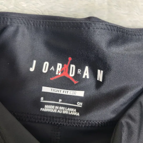 Air Jordan Women's Biker‎ Tights Black-Red DC2177-010 Size Small - Image 3