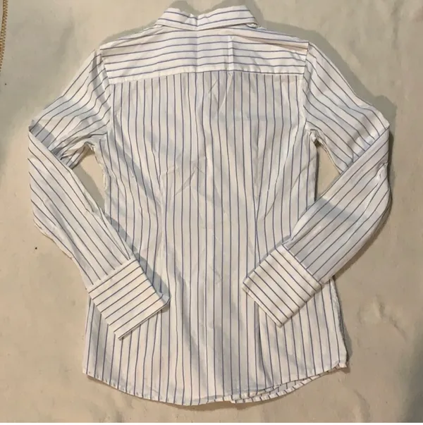 Banana Republic Button Down Top - Image 3