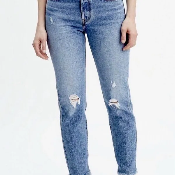 Levi’s Wedgie Cropped Ankle High Rise Distressed Raw Hem Jeans High Waisted 27 - Image 4