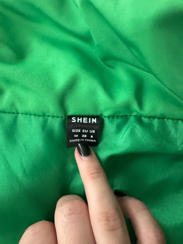 Shein Green Cropped Vest Puffer - Image 4