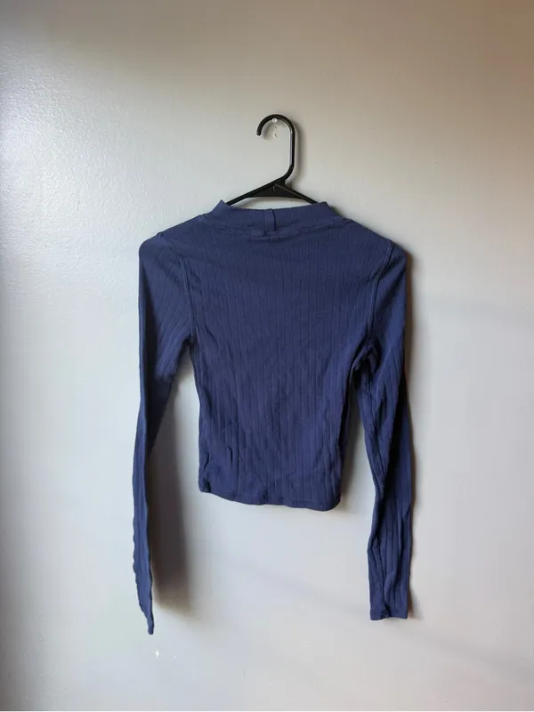 American Eagle Women’s Small Navy Blue Ribbed Long Sleeve Top - Image 6
