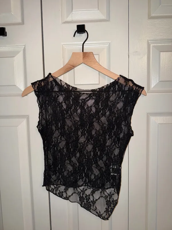 SheIn Black Lace Top with Asymmetrical Bottom - Image 2
