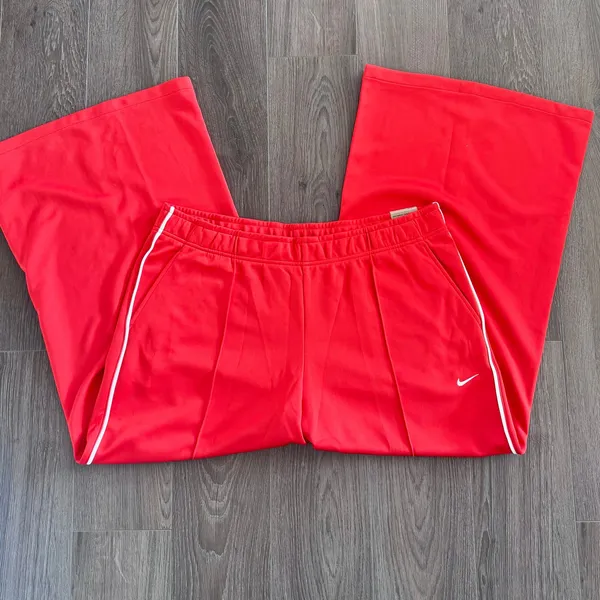 Nike Sportswear Mid-Rise Wide Leg Track Pants Picante Red Orange Women XL Baggy - Image 2