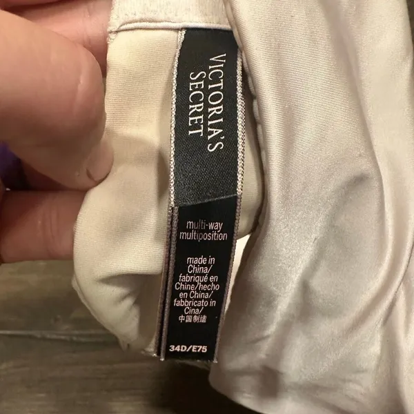 Victoria’s Secret nude multi-way strapless 34D bra - Image 3