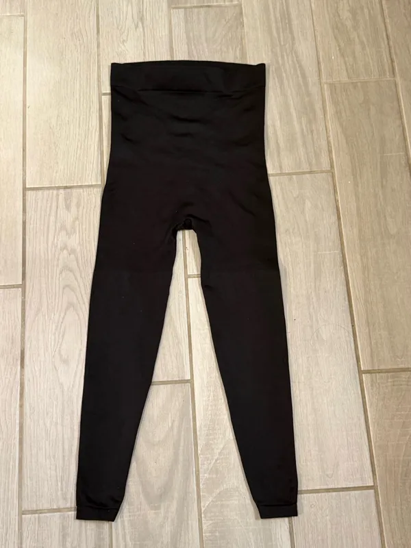 The Shapermint Essentials Embrace Maternity Belly Support Leggings - Image 6