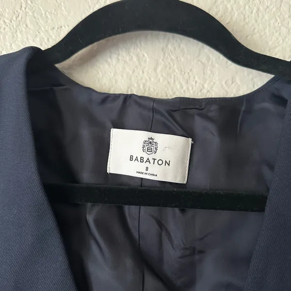 Babaton Aritzia Deniro Button Up Crepe Vest Navy Size 8 - Image 8