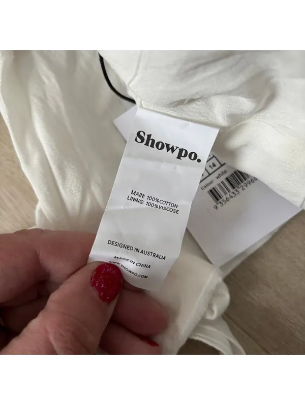 Showpo NWT White Loxley Top Tie Back Cropped Tank Size 10 - Image 8