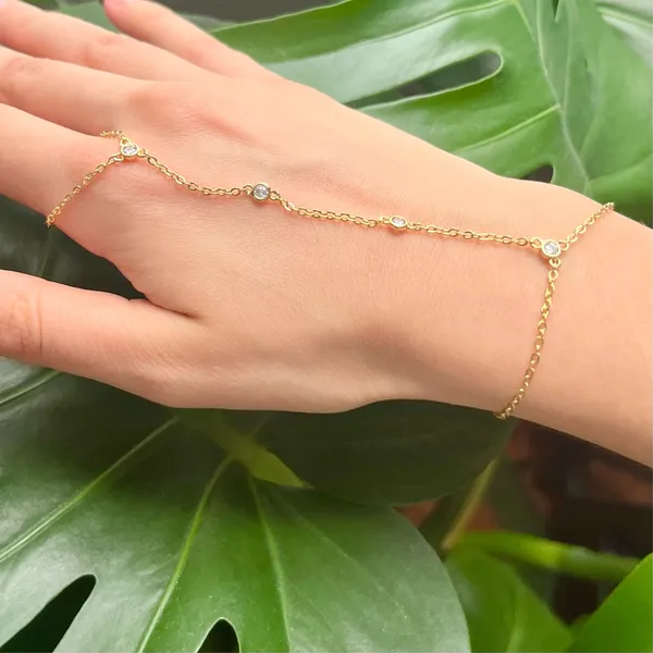 18k gold plated hand chain bracelet - Image 2
