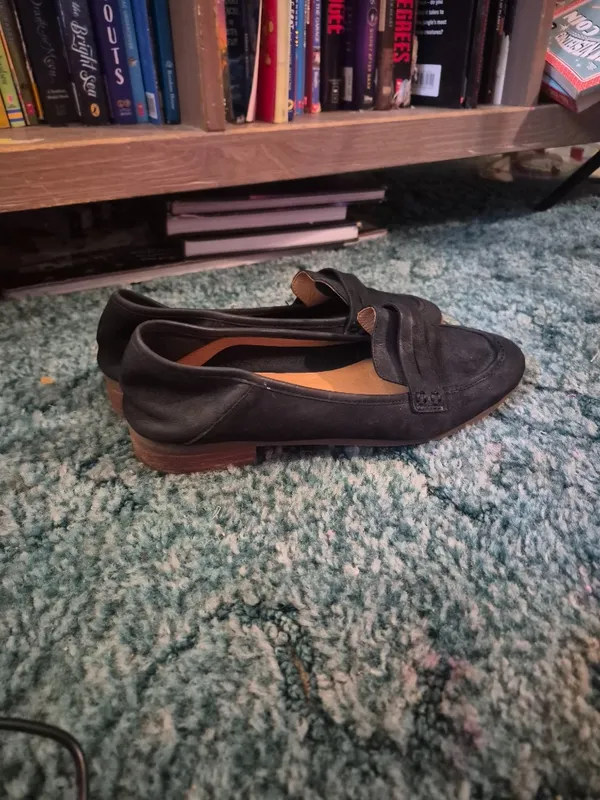 Lucky Brand Black Leather Loafers - Image 5