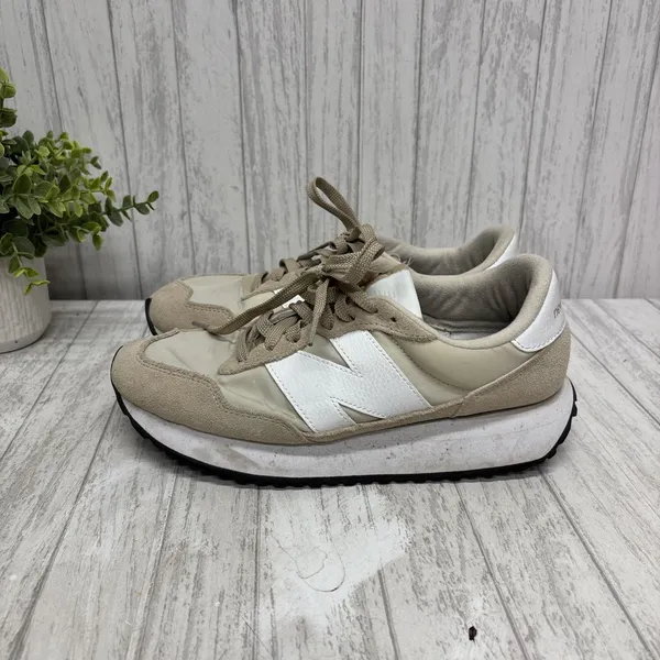 Womens Size 9 New Balance 237 Beige - Image 3