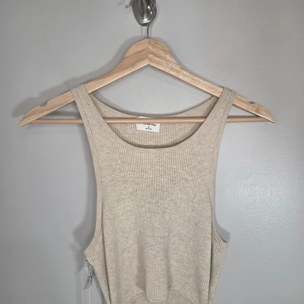 Aritzia Wilfred Free Cut Out Knit Mini Dress M Heather Flax Ribbed NWT - Image 4