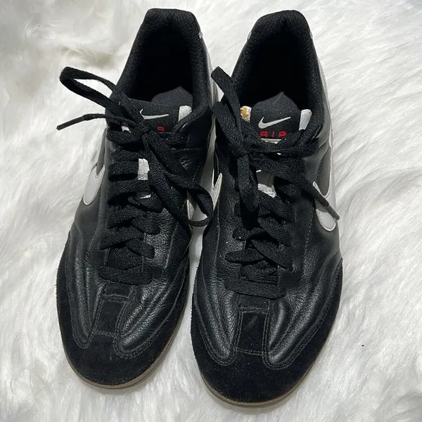 Adidas NIKE TIEMPO INDOOR SOCCER/CASUAL SNEAKERS ‎ SIZE 8.5. B87 - Image 4