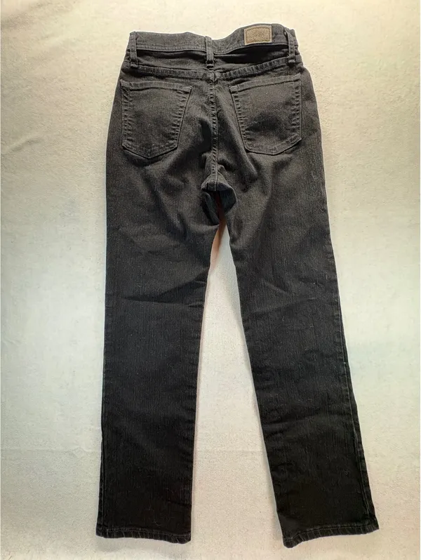 Lee Classic Fit at the Waist Women’s Black Straight Leg Jeans 28x28 - Image 5