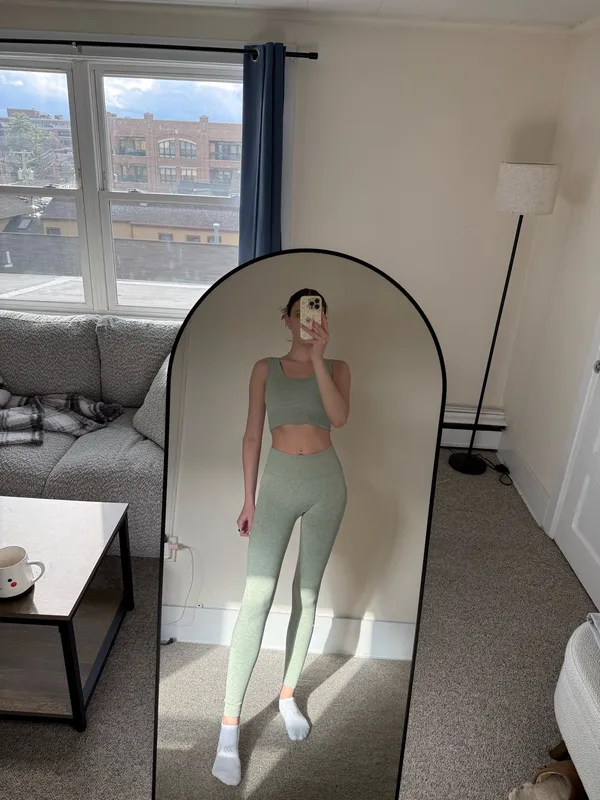 Workout Set Leggings and Sports Bra - Image 2