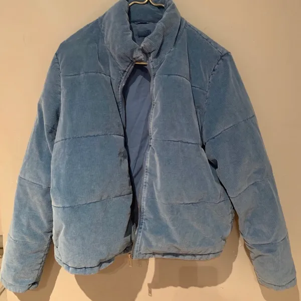 Brandy Melville corduroy puffer jacket - Image 4
