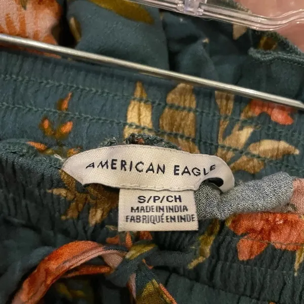 American Eagle Floral‎ Linen Ruffle Pull On Elastic Shorts - Image 4