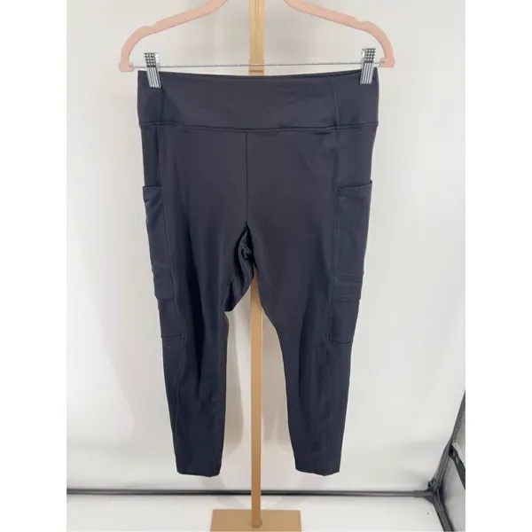 PINK Victoria's Secret Active Crop Leggings Pockets Size Large Black - Image 4
