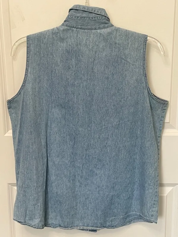 Vintage 90’s Jerry Leigh Bugs Bunny Chambray Button Down Sleeveless Shirt Large - Image 2