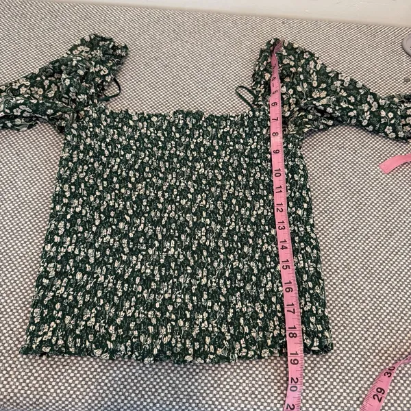 Reformation floral green ditsy print cropped smocked Pinto top size S - Image 11