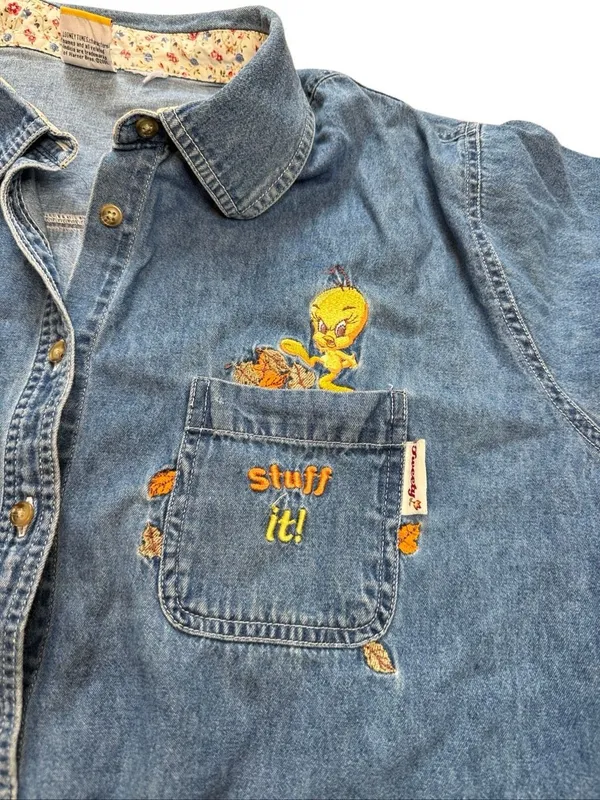 Y2K Vintage Looney Tunes Tweety Bird Stuff It Embroidered Chambray Button Down S - Image 4