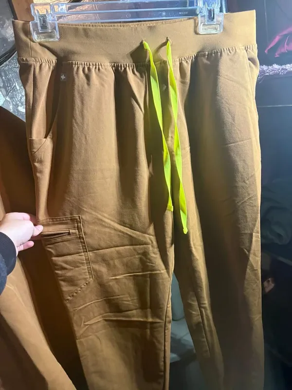 FIGS Scrubs - Image 2