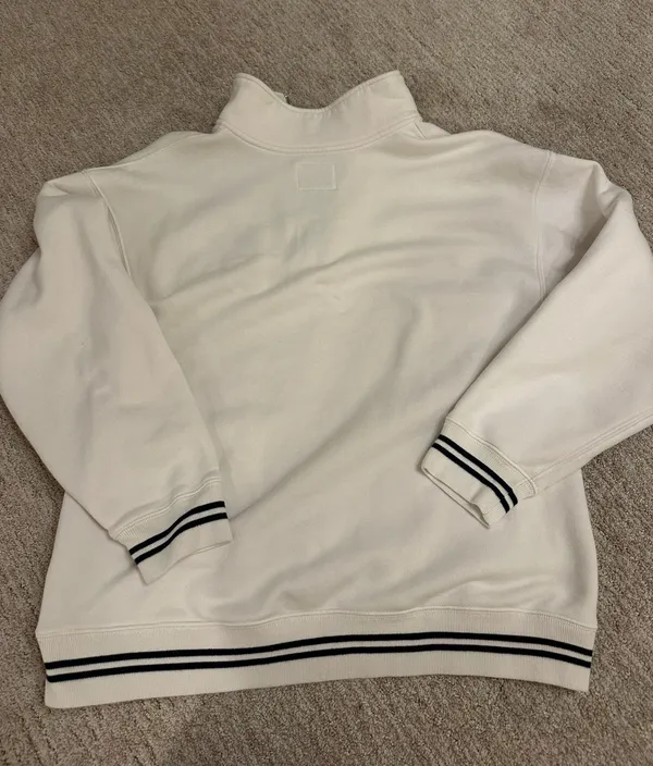 Abercrombie Crewneck - Image 4