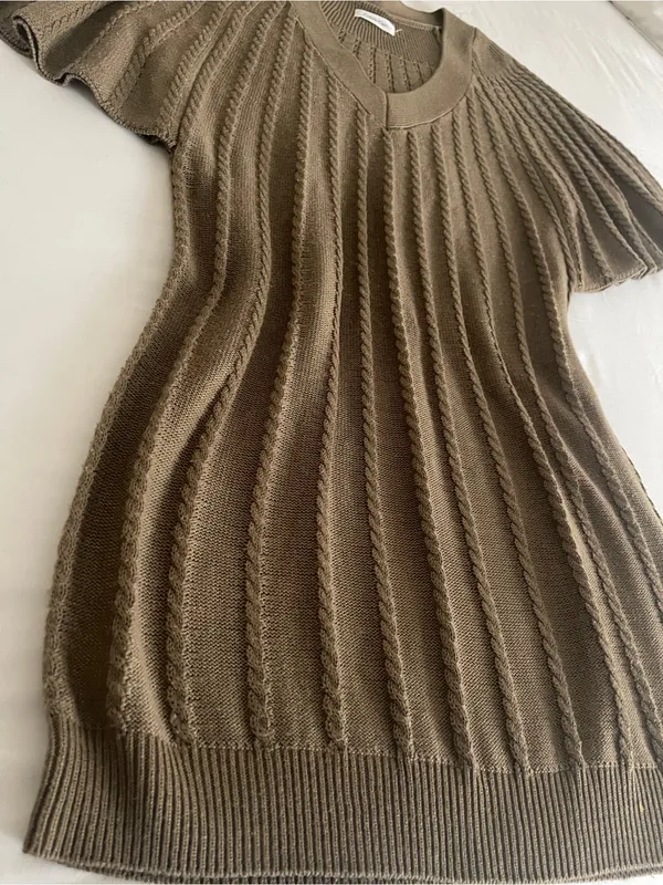 Calvin Klein Cable Knit Pleated Butterfly Sleeve Dress - Like New - Image 5