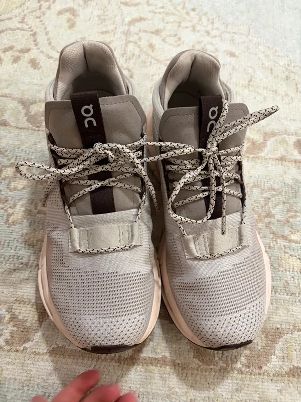 On Cloud Shoes - Image 2