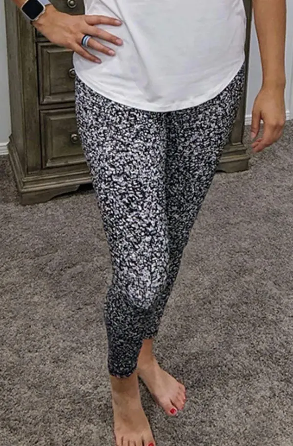 (NWT) Black Mosaic Soft n Snug Mid-Rise 7/8 24", Large (8-10) - Image 7