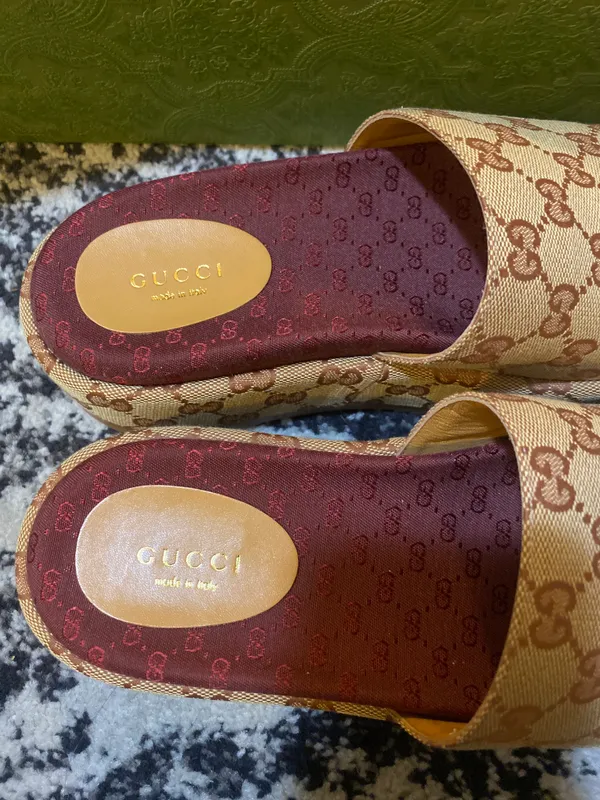 Gucci GG Supreme Platform Sandal - Image 4