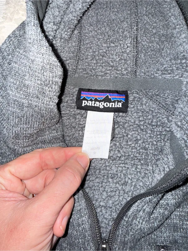 Patagonia Men's Better Sweater Hoody in a heathered gray size‎ M - Image 3
