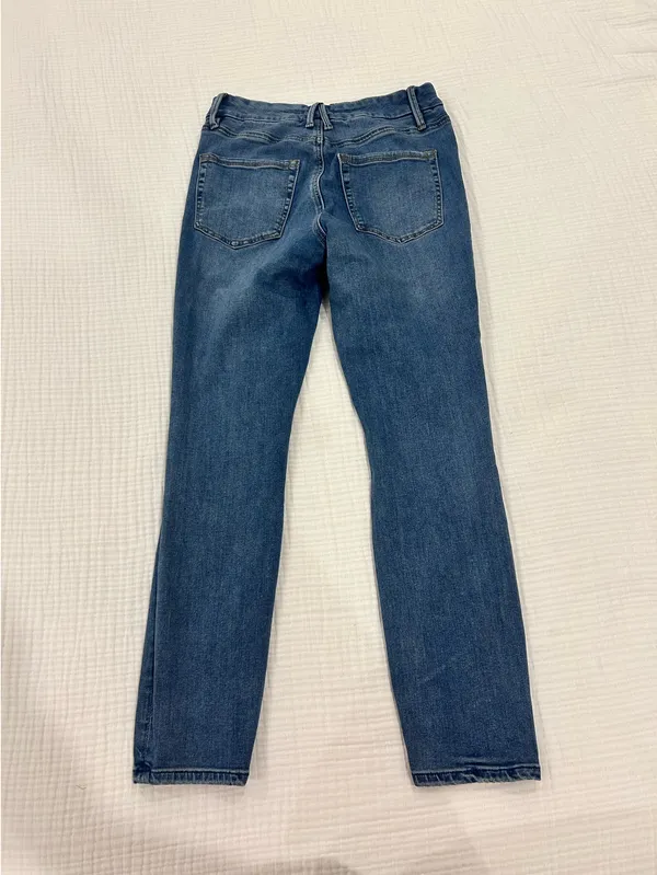 Good American Distressed Skinny Jeans - Image 5