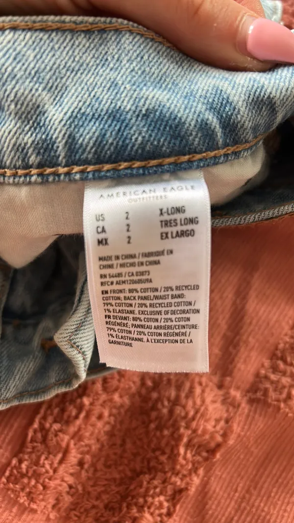 American Eagle Jeans - Image 3