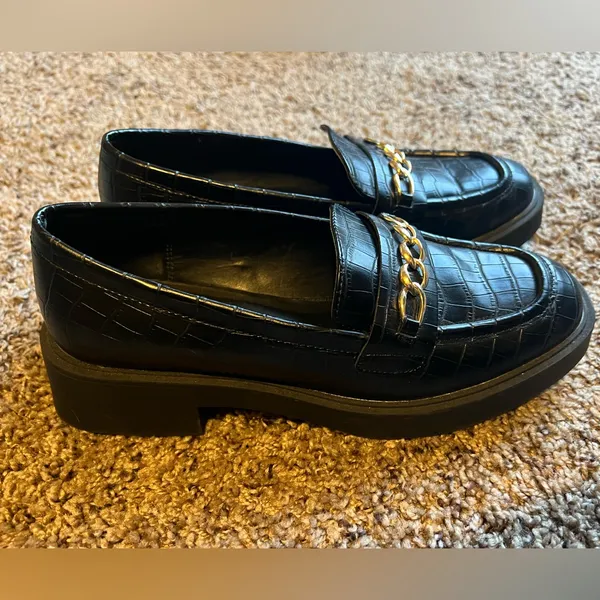 Kenneth Cole Women’s Loafers Size8 - Image 3