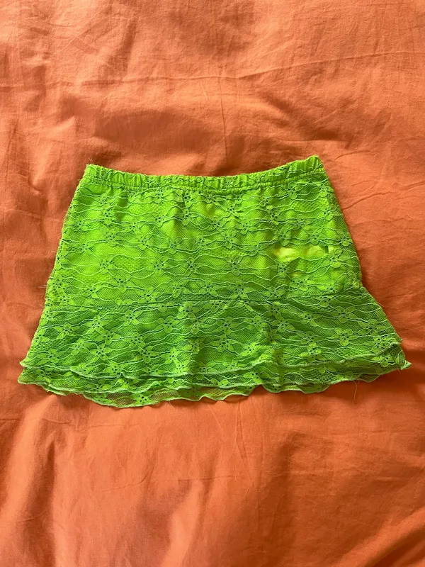 SheIn lime green mini skirt - Image 2
