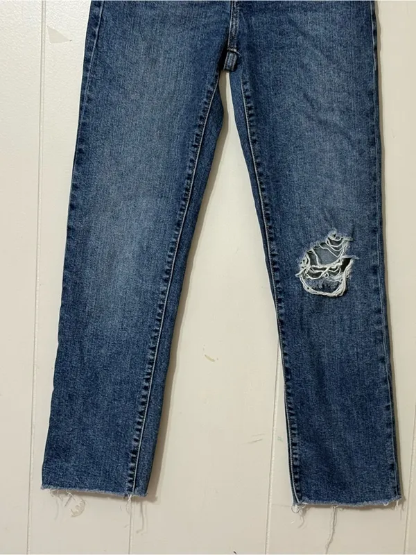 Levi’s Wedgie Straight Jeans Womens 26 High Rise Distressed Raw Hem Blue - Image 3