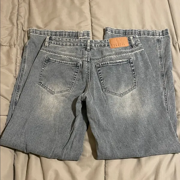 Pacsun Casey Low Rose Baggy Jeans (Light Wash) - Image 9