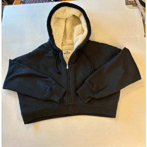 Hollister sherpa lined cropped zip up front drawstring hoodie jacket sz Small - Image 6