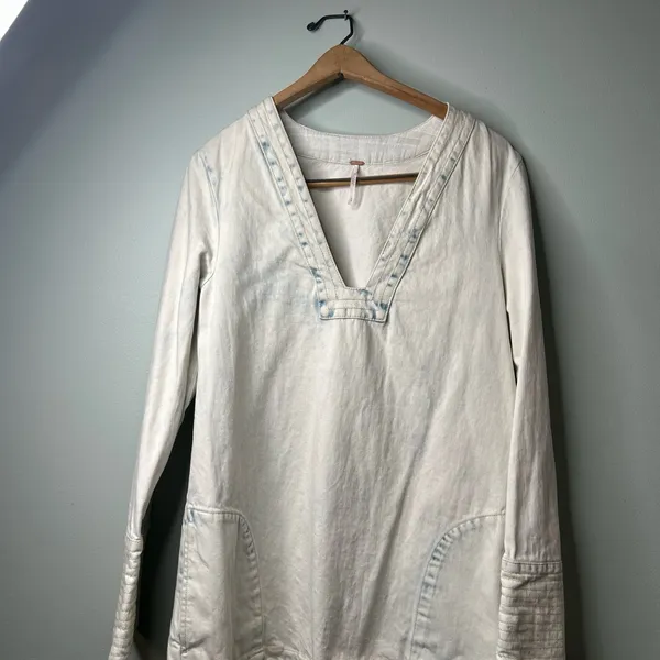 Free People Denim Long Sleeve Light‎ Wash Top S/P - Image 3