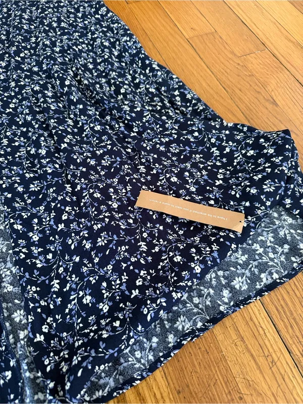 Nwot Reformation Baxley midi dress floral twilight viscose size 4 - Image 3