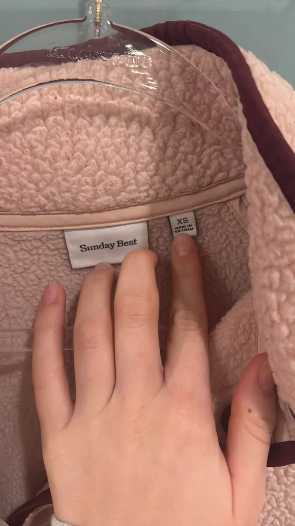 Aritzia fleece - Image 2