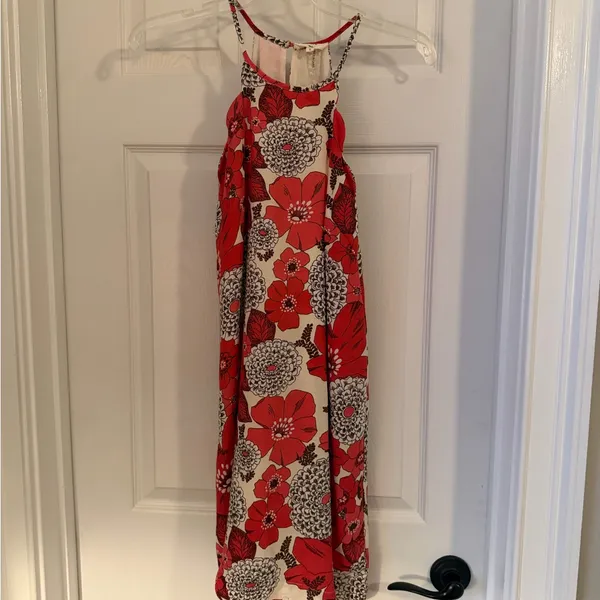 Entro Scalloped Vibrant Pink Floral Dress - Image 3
