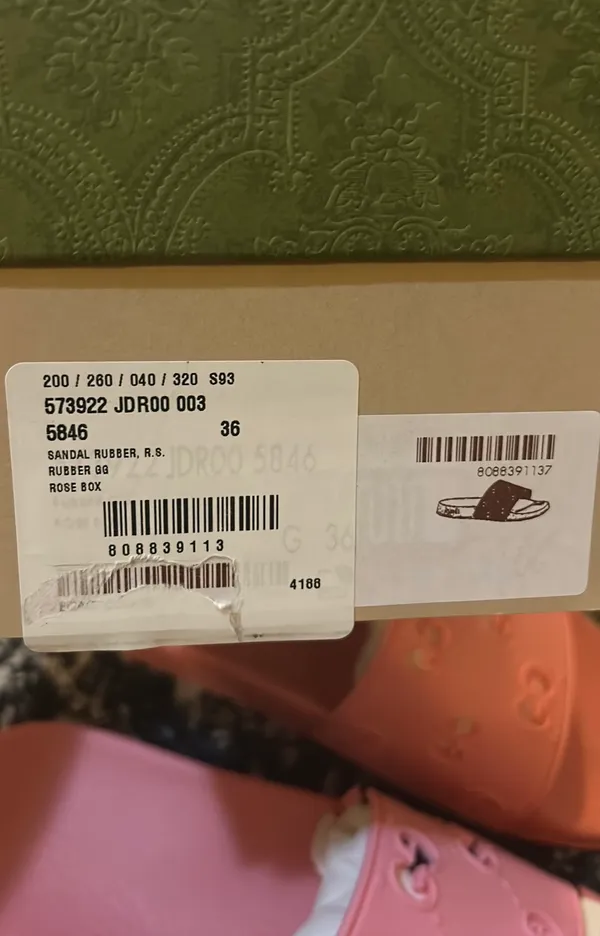Gucci GG Slide Rubber Sandal Pink Size 36 - Image 4
