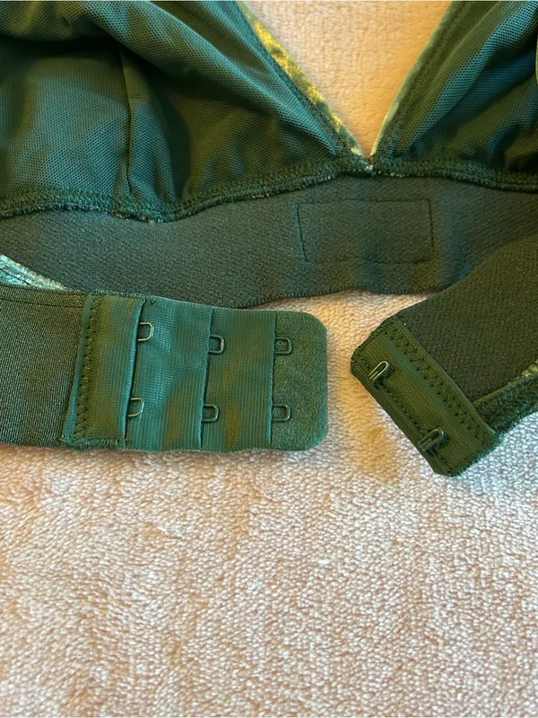 PINK Victoria’s Secret dark green crushed velvet triangle bralette size M - Image 4